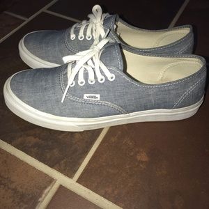 Authentic Women’s Vans
